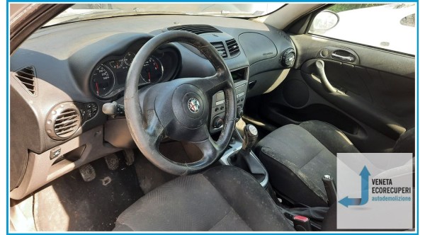 ALFA ROMEO 147 W8 del 2005 parti usate e ricambi - Tipo Motore AR37203