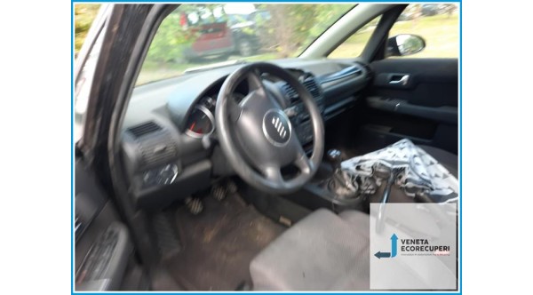 AUDI A2 8Z del 2004 parti usate e ricambi - Tipo Motore BHC