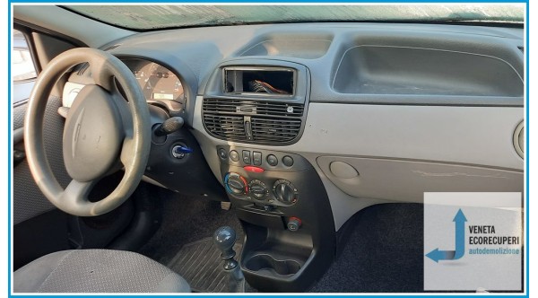 FIAT PUNTO 1N/1P del 2002 parti usate e ricambi
