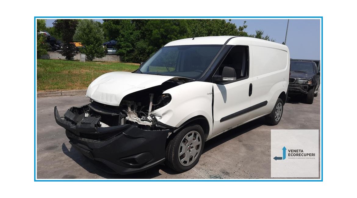 FIAT DOBLO' CARGO 4V del 2022 parti usate e ricambi - Tipo Motore 46346020