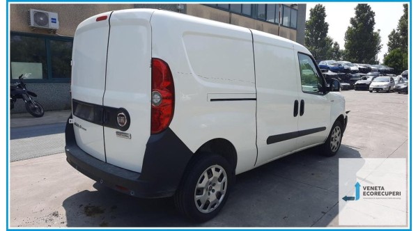 FIAT DOBLO' CARGO 4V del 2022 parti usate e ricambi - Tipo Motore 46346020