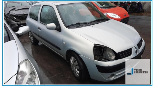 RENAULT CLIO 3a Serie  del 2007 parti usate e ricambi - Tipo Motore D4FD7