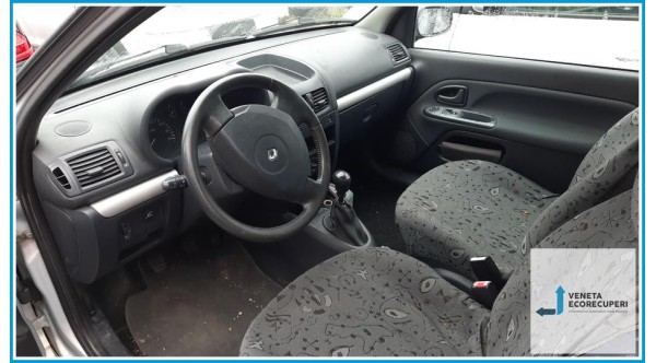 RENAULT CLIO 3a Serie  del 2007 parti usate e ricambi - Tipo Motore D4FD7