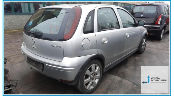 OPEL CORSA X01 del 2005 parti usate e ricambi - Tipo Motore Z13DT