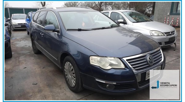 VOLKSWAGEN PASSAT 3C del 2007 parti usate e ricambi - Tipo Motore BMR