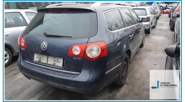 VOLKSWAGEN PASSAT 3C del 2007 parti usate e ricambi - Tipo Motore BMR