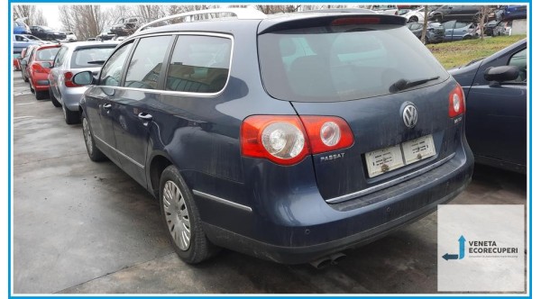 VOLKSWAGEN PASSAT 3C del 2007 parti usate e ricambi - Tipo Motore BMR
