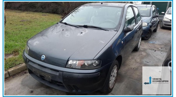 FIAT PUNTO 1N/1P del 2000 parti usate e ricambi - Tipo Motore 188A4000