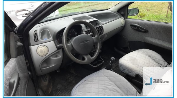FIAT PUNTO 1N/1P del 2000 parti usate e ricambi - Tipo Motore 188A4000