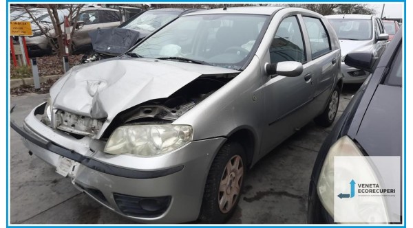 FIAT PUNTO 2U del 2003 parti usate e ricambi - Tipo Motore 188A5000