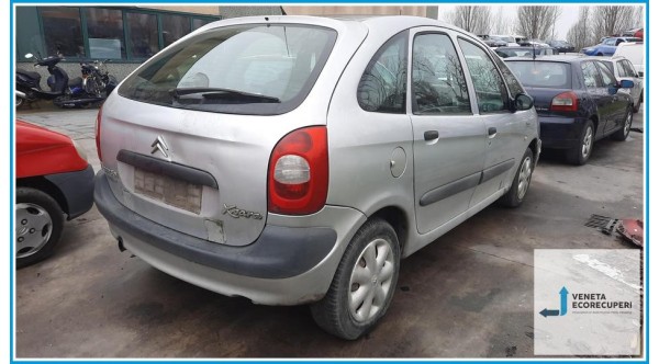 CITROEN XSARA PICASSO  del 2002 parti usate e ricambi - Tipo Motore RHY