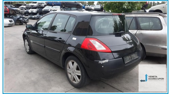 RENAULT MEGANE 2a Serie  del 2004 parti usate e ricambi - Tipo Motore K9KF7