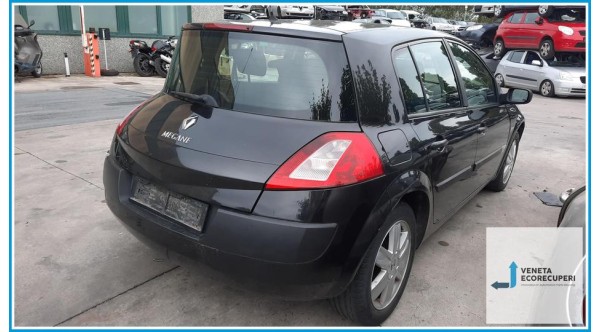 RENAULT MEGANE 2a Serie  del 2004 parti usate e ricambi - Tipo Motore K9KF7