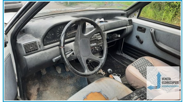 FIAT UNO  del 1990 parti usate e ricambi - Tipo Motore 156A2000