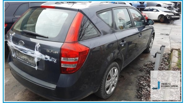 KIA CEE'D  del 2009 parti usate e ricambi - Tipo Motore G4FA