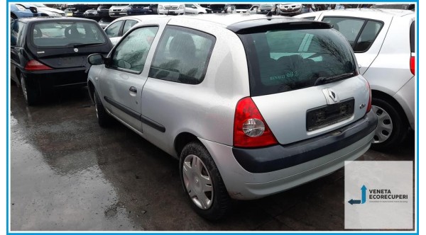 RENAULT CLIO 2a Serie  del 2003 parti usate e ricambi - Tipo Motore D7FG7
