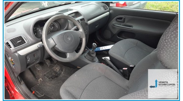 RENAULT CLIO 2a Serie  del 2007 parti usate e ricambi - Tipo Motore D7FH7