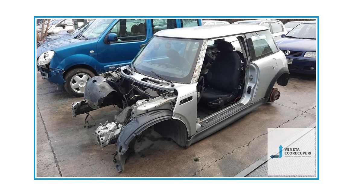 MINI MINI R50/R53 del 2004 parti usate e ricambi - Tipo Motore 1ND