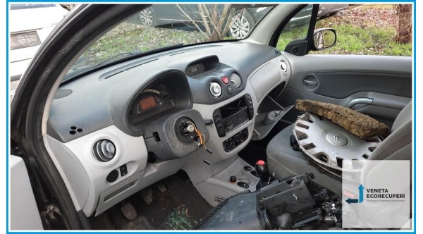 CITROEN C3 1a Serie  del 2004 parti usate e ricambi - Tipo Motore HFX