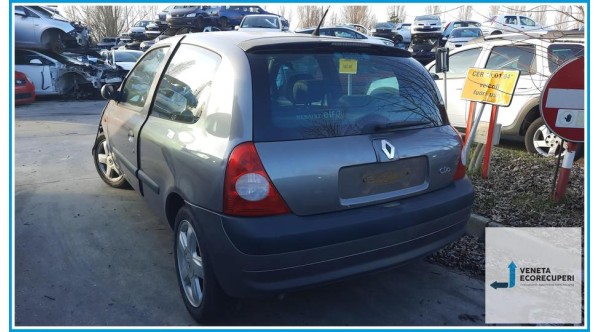RENAULT CLIO 2a Serie  del 2002 parti usate e ricambi - Tipo Motore K4JC7