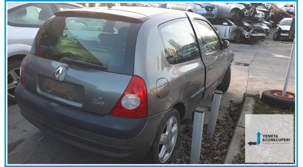RENAULT CLIO 2a Serie  del 2002 parti usate e ricambi - Tipo Motore K4JC7