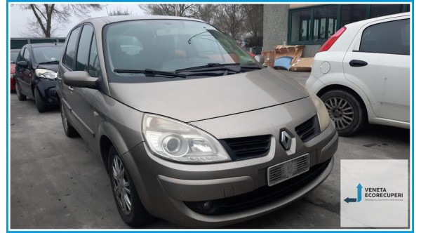 RENAULT SCENIC 2a Serie  del 2008 parti usate e ricambi - Tipo Motore K4M87
