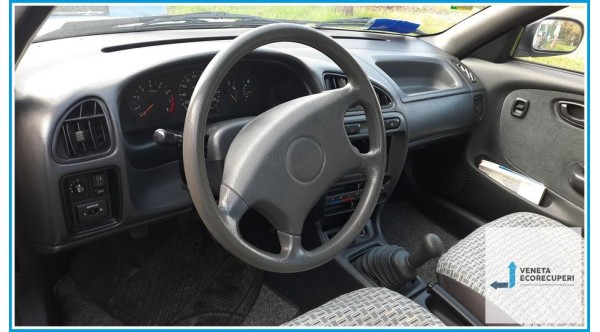 SUZUKI BALENO  del 1997 parti usate e ricambi - Tipo Motore G16B