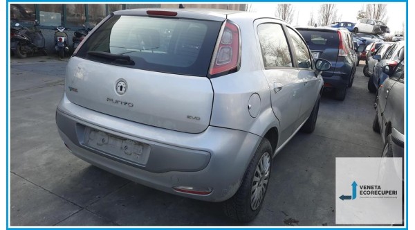 FIAT PUNTO EVO 3J del 2010 parti usate e ricambi - Tipo Motore 350A1000