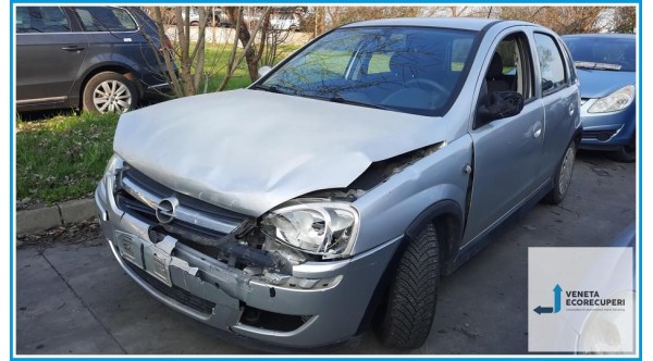 OPEL CORSA X01 del 2005 parti usate e ricambi - Tipo Motore Z10XEP