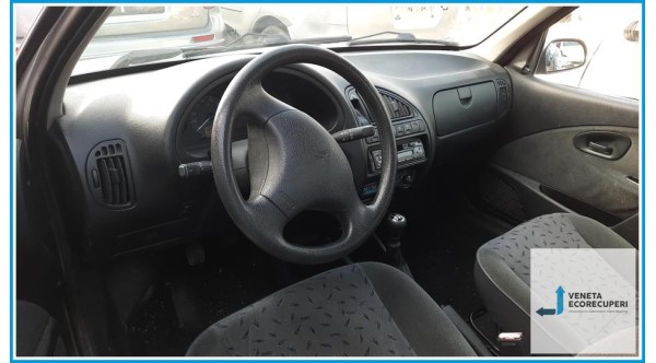 CITROEN SAXO  del 2003 parti usate e ricambi - Tipo Motore VJX