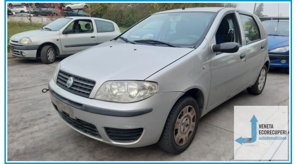 FIAT PUNTO 1N/1P del 2004 parti usate e ricambi