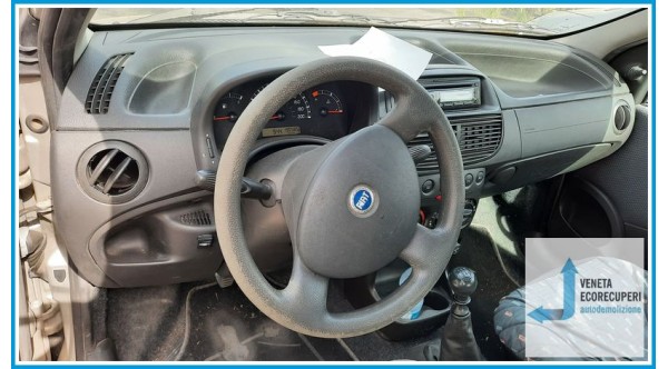 FIAT PUNTO 1N/1P del 2004 parti usate e ricambi