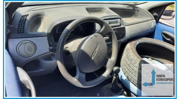 FIAT PUNTO 1N/1P del 2002 parti usate e ricambi