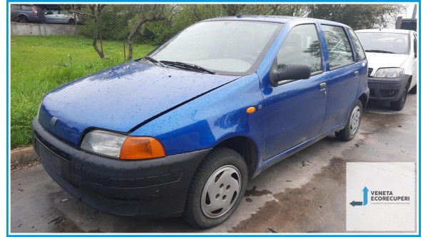 FIAT PUNTO 1a Serie  del 1996 parti usate e ricambi - Tipo Motore 176B2000