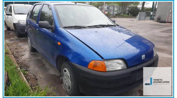 FIAT PUNTO 1a Serie  del 1996 parti usate e ricambi - Tipo Motore 176B2000