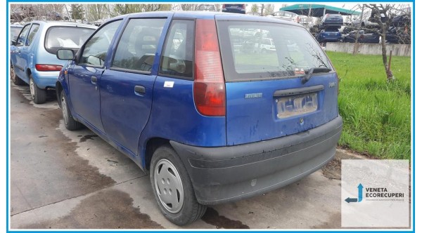 FIAT PUNTO 1a Serie  del 1996 parti usate e ricambi - Tipo Motore 176B2000
