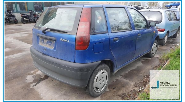FIAT PUNTO 1a Serie  del 1996 parti usate e ricambi - Tipo Motore 176B2000