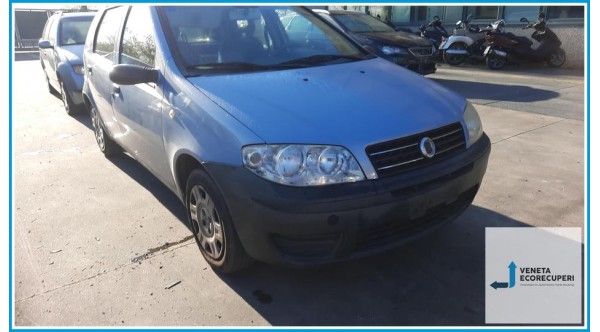 FIAT PUNTO 2U del 2004 parti usate e ricambi - Tipo Motore 188A4000