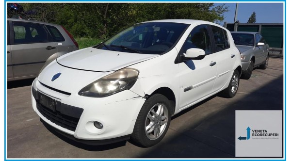 RENAULT CLIO 3a Serie  del 2011 parti usate e ricambi - Tipo Motore K9K67