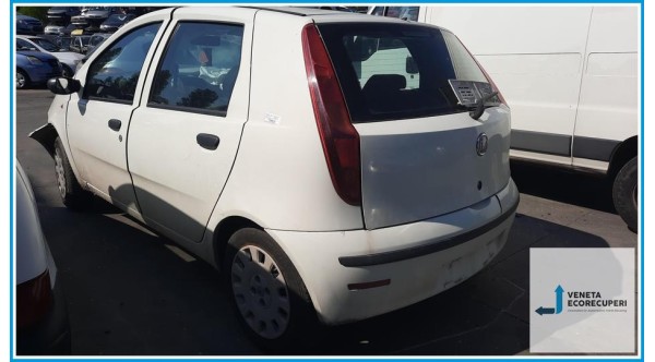 FIAT PUNTO CLASSIC 2U del 2009 parti usate e ricambi - Tipo Motore 188A4000