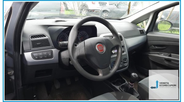 FIAT GRANDE PUNTO 3X del 2009 parti usate e ricambi - Tipo Motore 199A2000