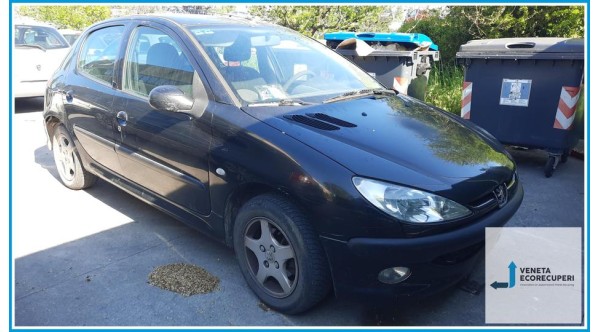 PEUGEOT 206  del 2004 parti usate e ricambi - Tipo Motore KFW