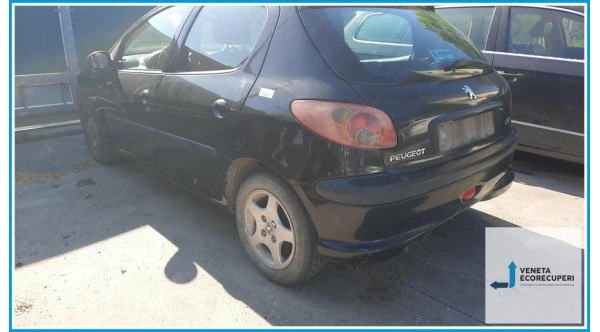 PEUGEOT 206  del 2004 parti usate e ricambi - Tipo Motore KFW