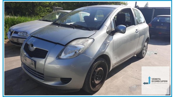 TOYOTA YARIS  del 2006 parti usate e ricambi - Tipo Motore 2SZFE