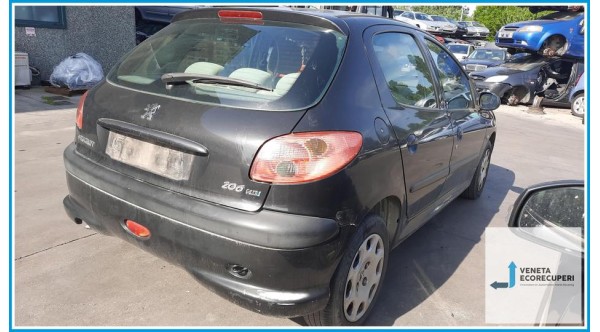 PEUGEOT 206  del 2004 parti usate e ricambi - Tipo Motore 8HX