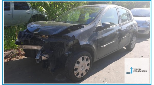 RENAULT CLIO 3a Serie  del 2007 parti usate e ricambi - Tipo Motore D4FD7