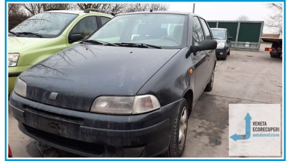 FIAT PUNTO 1a Serie  del 1996 parti usate e ricambi