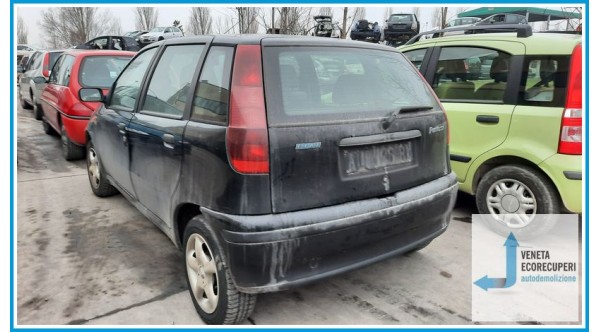 FIAT PUNTO 1a Serie  del 1996 parti usate e ricambi