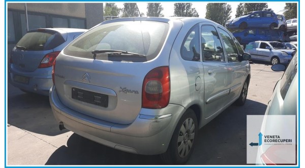 CITROEN XSARA PICASSO  del 2004 parti usate e ricambi - Tipo Motore 9HY