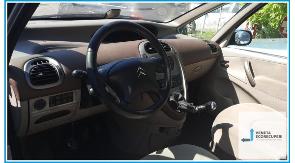 CITROEN XSARA PICASSO  del 2004 parti usate e ricambi - Tipo Motore 9HY